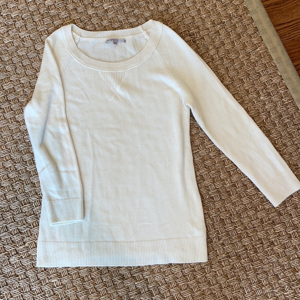 Two Gap Sweaters - image 4